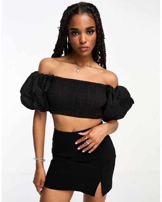 Puff shoulder black top hotsell