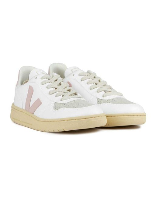 Veja White V-10 Trainers
