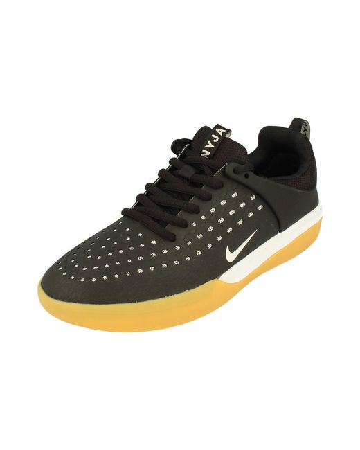 Nike Black Sb Zoom Nyjah 3 Skate Shoes for men