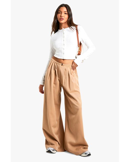 Boohoo Natural Pleated Woven Wide Leg Trouser