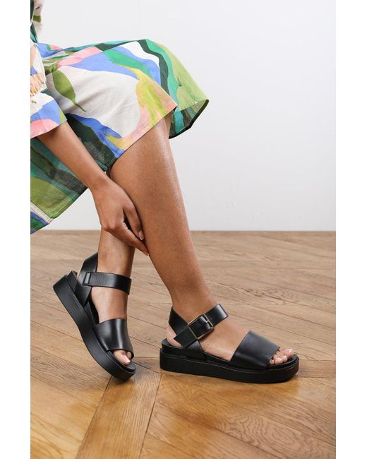 Where's That From Black Wheres 'Zoe' Footbed Flatform Sandals