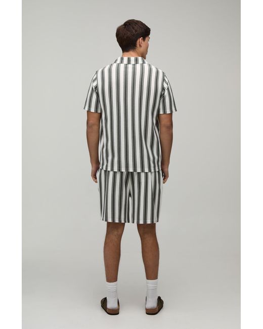 BoohooMAN Multicolor Regular Fit Stripe Revere Polo & Shorts Set for men