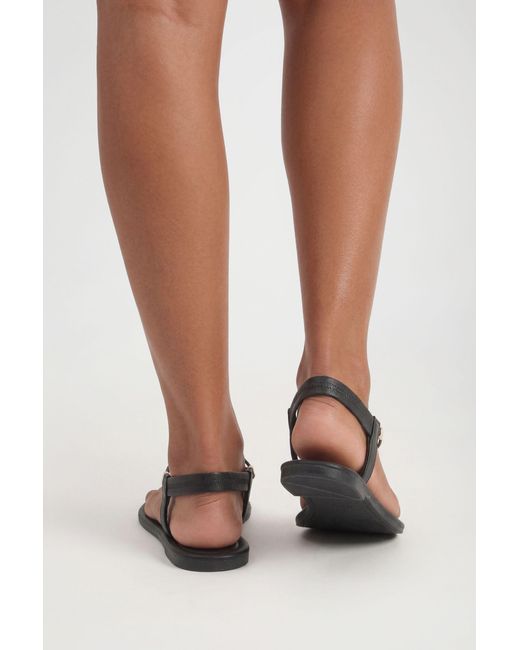 Boohoo Black Beaded Toe Post Sandals