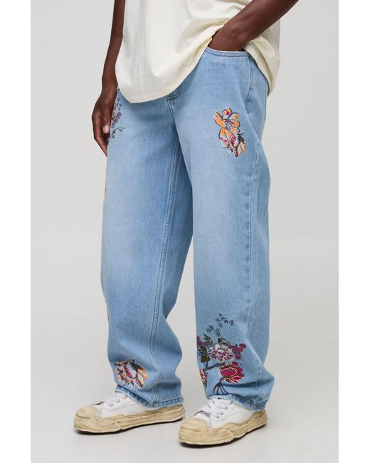 BoohooMAN Blue Relaxed Fit Floral Embroidered Washed Jeans for men