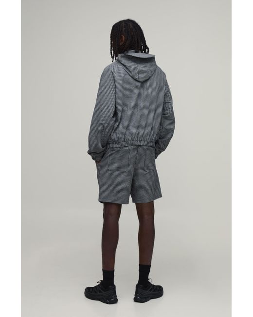 BoohooMAN Black Relaxed Check Nylon Short for men