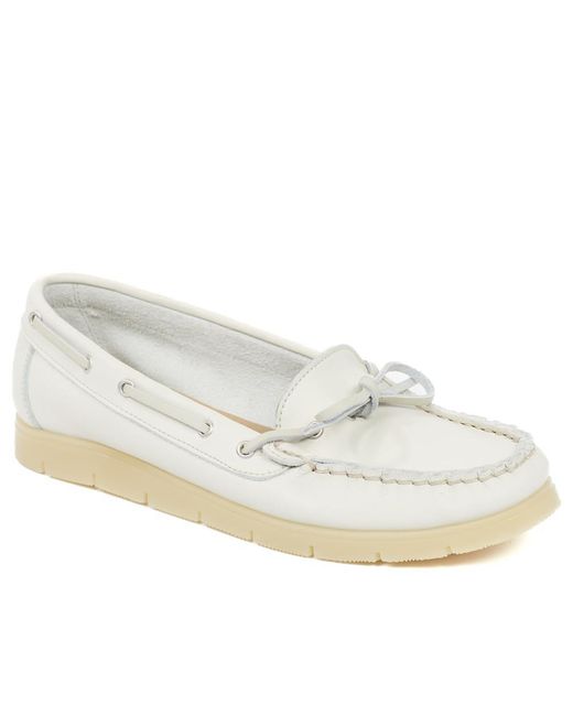 Jones Bootmaker White Penella Hand-Stitched Leather Moccasins