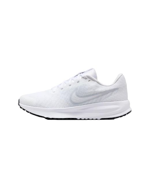 Nike White Sports Shoes