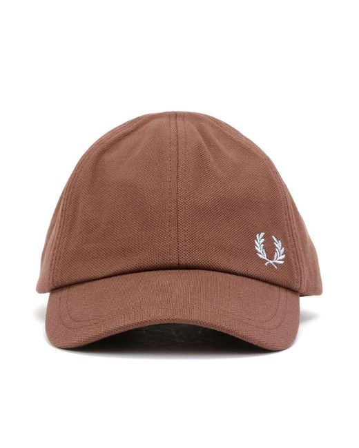 Fred Perry Winkel Voor Pique Classic Katoenen Bruine Petten in het Brown