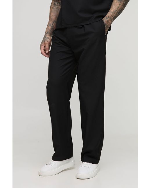 BoohooMAN Black Tall Relaxed Fit Tailored Belted Pleat Trousers for men