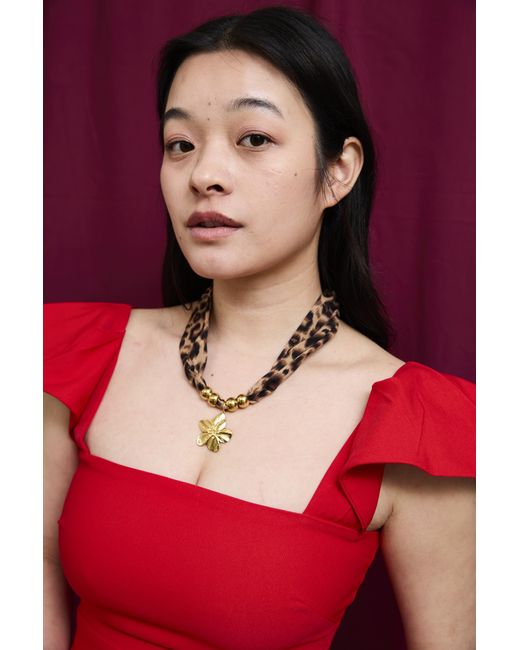 The Jewellery Stockroom Red Fabric Necklace With Plated Flower Pendant