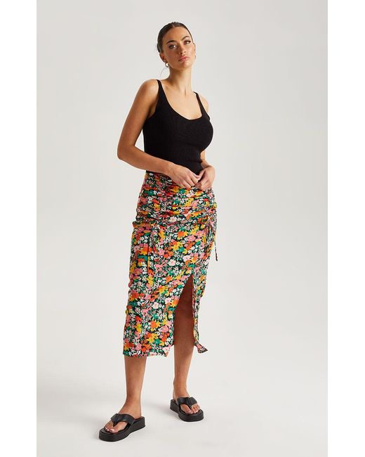 Urban Bliss White Floral Ruched Midi Skirt