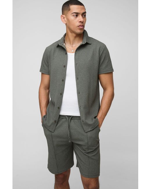 BoohooMAN Green Slim Short Sleeve Collared Shirt & Comfort Pintuck Short for men