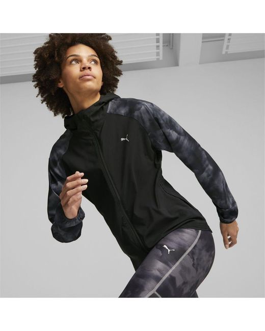 PUMA Favourite Velocity Printed Woven Running Jacket in Black