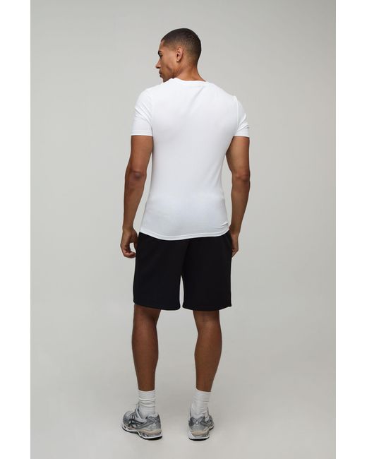 BoohooMAN White Muscle Fit Essential T-Shirt for men