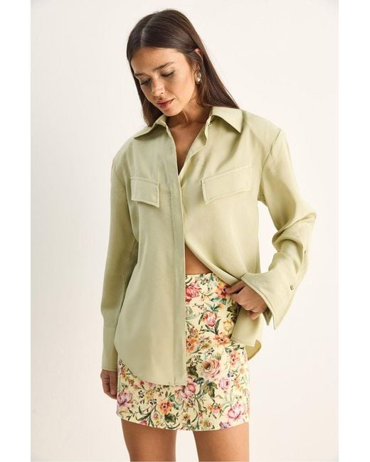 Bianco Lucci Natural Regular-Fit Woven Crepe Shirt