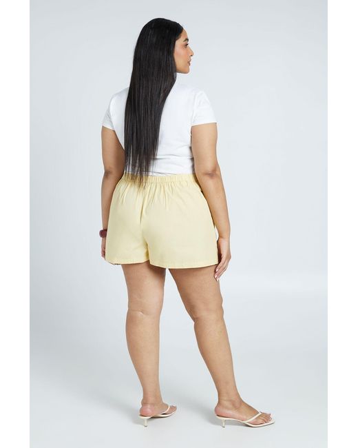 Boohoo Natural Plus Elasticated Back Front Pleat Bermda Short