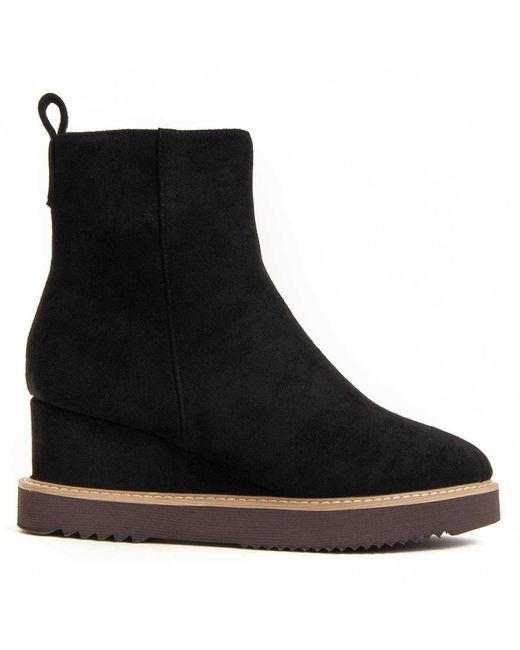 Montevita Black Wedge Ankle Boot Cereta