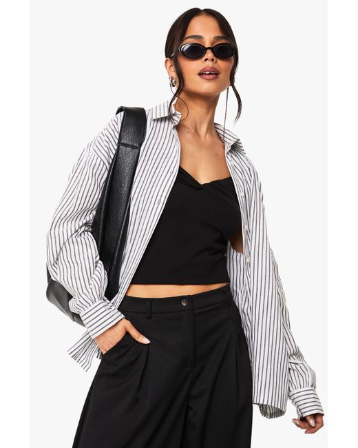 Boohoo Black Twist Front Sweetheart Neckline Cap Sleeve Top