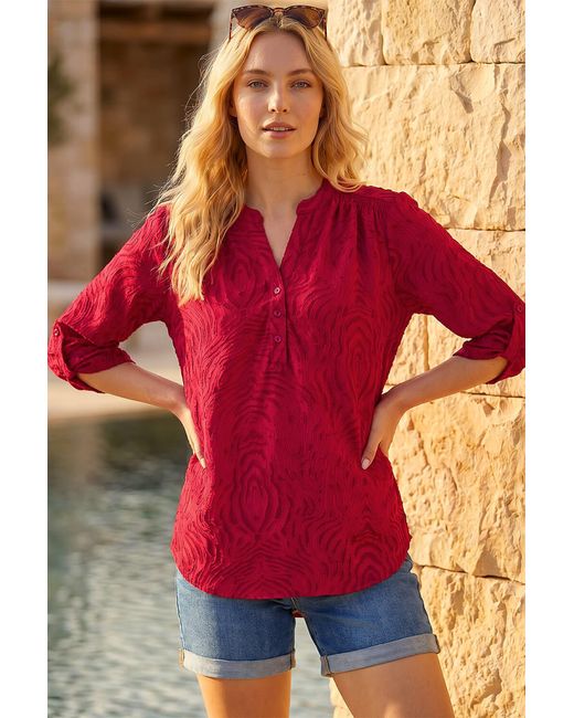 Roman Red Texture Burnout Shirt