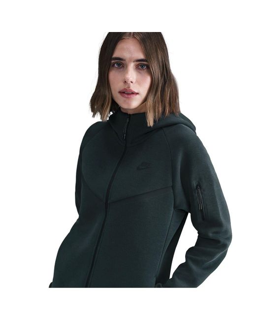 Nike Green Tech Solid Patterned Hooded Neck Jacket