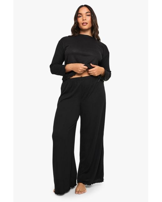 Boohoo Plus Brushed Rib Lettuce Hem Top Trouser Lounge Set in