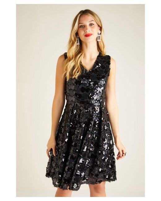 Yumi' Black Embellished Cluster Sequin Party Dress