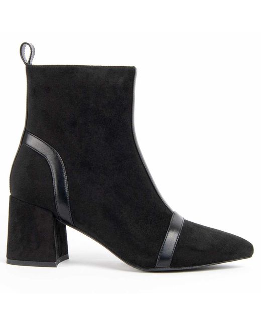 Montevita Black Ankle Boot Cella2