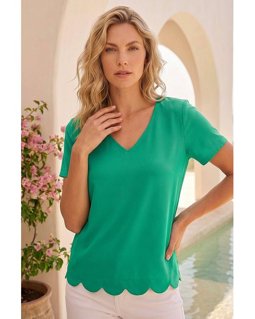 Roman Green Scalloped Hem V-Neck T-Shirt