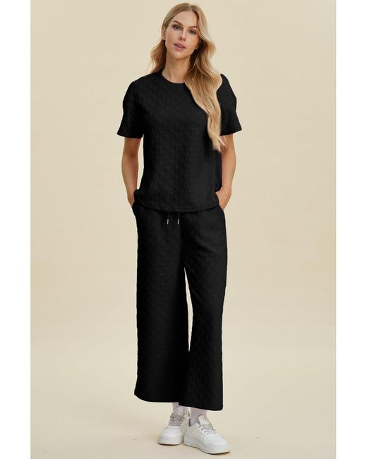 Everyday the Label Dames Double Take Volledige Maat Textuur Ronde Hals Korte Mouwen Top En Broek Set in het Black
