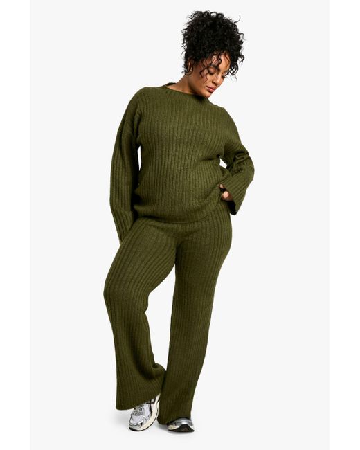 Boohoo Green Plus Soft Knit Thick Rib Crew Neck Oversized Jumper And Knitted Trouser Set