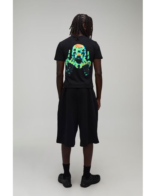 BoohooMAN Black Muscle Shrunken Fit Neon Face Print T-Shirt for men