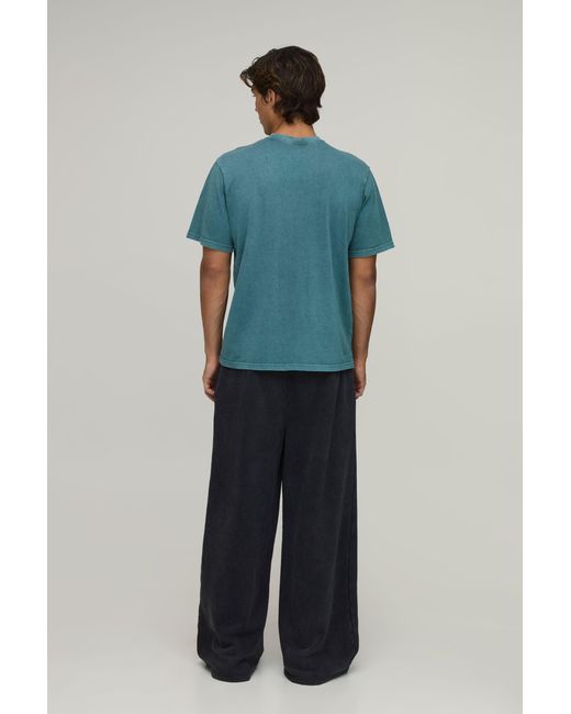 BoohooMAN Green Essential Washed Regular Fit Front Pocket T-Shirt for men