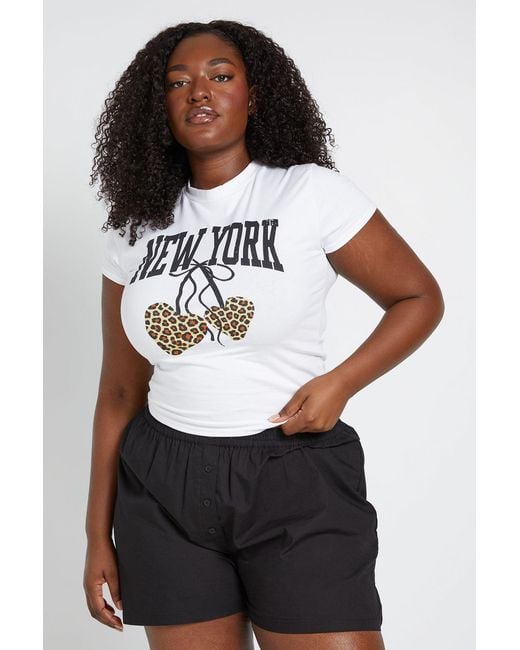Boohoo Black Plus Poplin Flippy Short