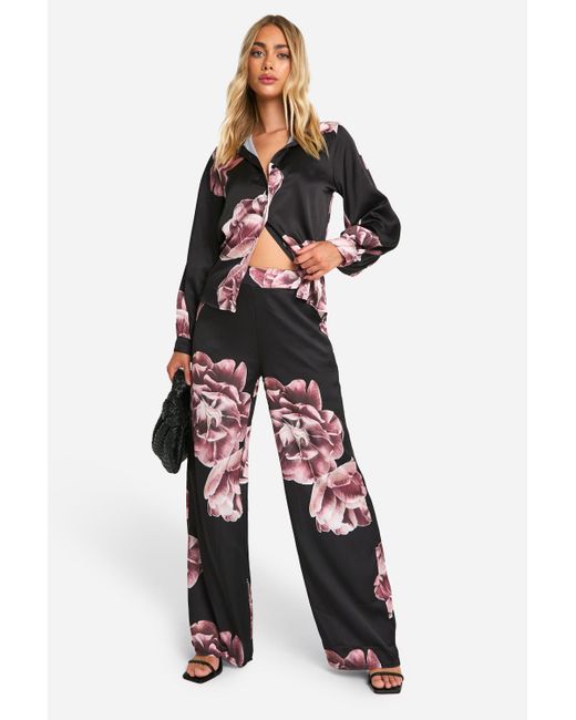 Boohoo White Large Scale Floral Wide Leg Trousers
