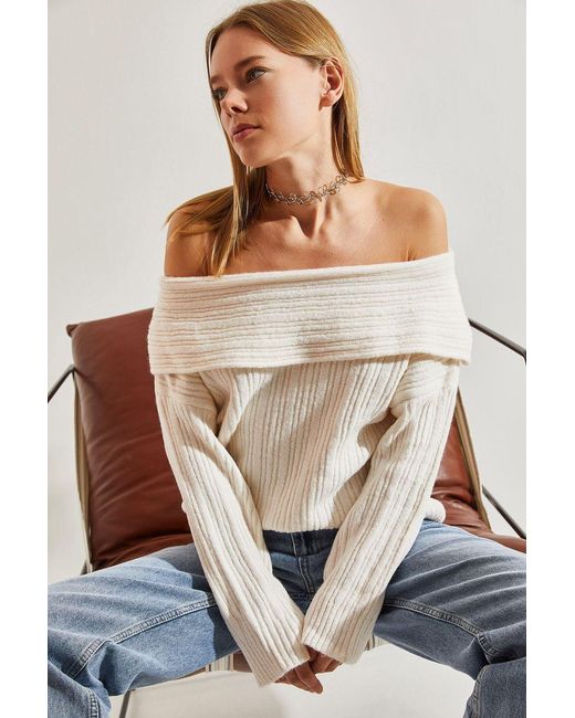 Bianco Lucci Natural Off Shoulder Ribbed Knit Sweater