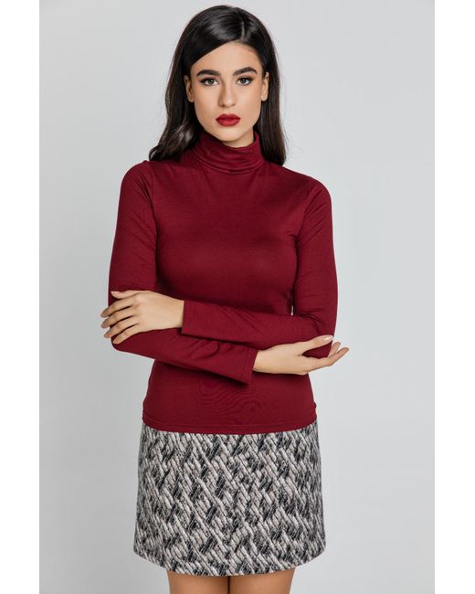 Conquista Red Burgundy Turtle Neck Top By