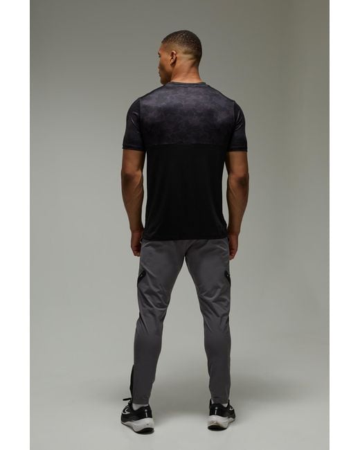 BoohooMAN Black Active Regular Fit Camo Colour Block T-Shirt for men