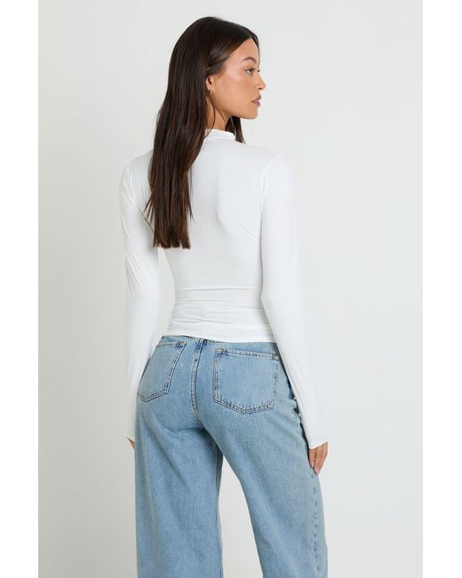 Boohoo White Tall Second Skin Crew Neck Long Sleeve Top