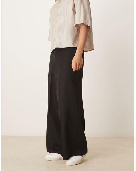 ASOS White Smart Extreme Wide Leg Trousers With Front Pleat for men