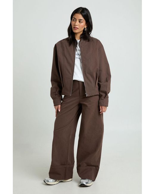 Boohoo Brown Turn Up Hem Twill Wide Leg Trousers