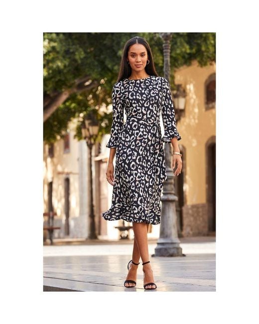 Sosandar Metallic Print Ruffle Detail Midi Dress
