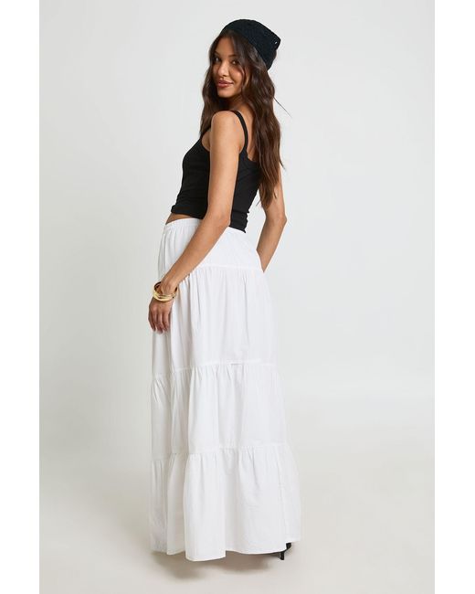 Boohoo White Tiered Cotton Poplin Maxi Skirt