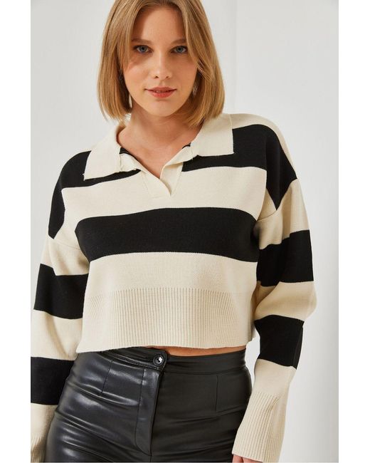Bianco Lucci Black Striped Polo Collar Ribbed Crop Sweater