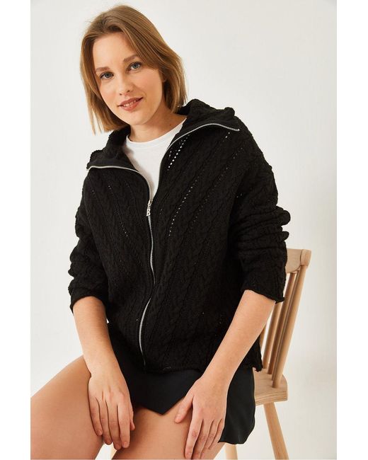 Bianco Lucci Black Textured Knitwear Cardigan With Zipper Collar