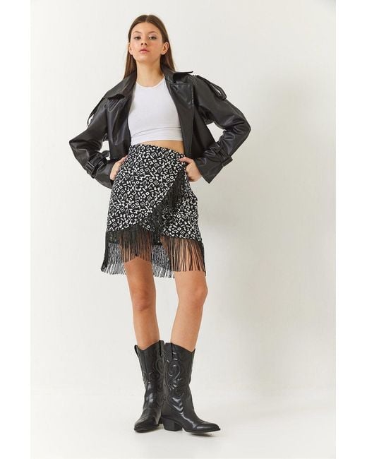 Bianco Lucci Black Textured Patterned Mini Skirt With Tassel And Tie Closure