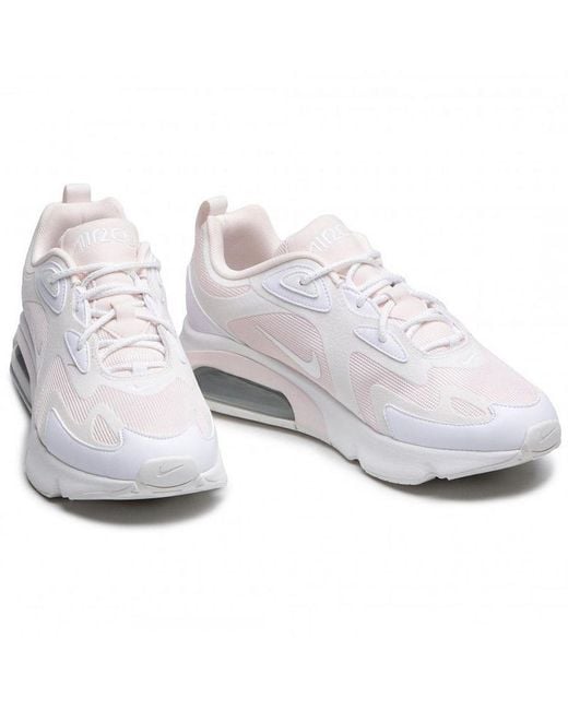 white nike 200