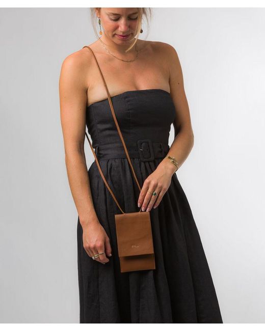 Pure Luxuries Brown 'Rina' Nappa Leather Cross Body Phone Bag