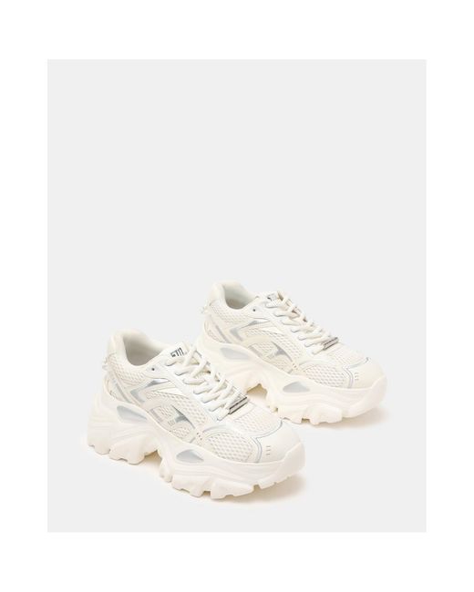 Steve Madden White Raftus Traine