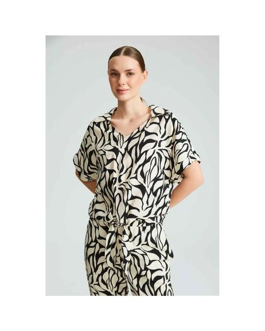 GUSTO White Printed Blouse With Knot