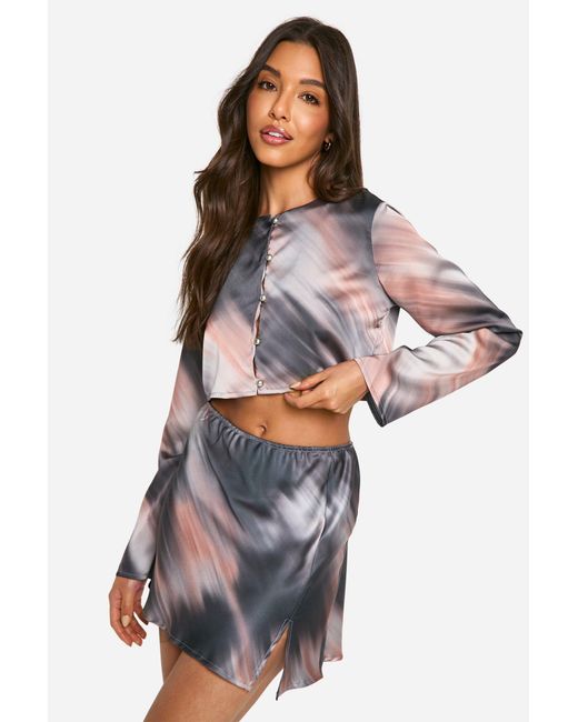 Boohoo Gray Blurred Tie Dye Satin Boxy Crop Shirt